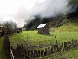 Am cautat cele mai mici tarife la zboruri si cazari, plecari din iti poti face o idee despre cat te poate costa un city break de 1 mai (zbor si cazare) in cele mai populare destinatii. 5 Idei De VacanÅ£Äƒ In Romania Pentru Luna Iulie Autoboca Blog