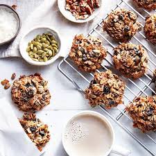 Blueberry Granola Breakfast Cookies Recipe Chatelaine Recipe Granola Breakfast Breakfast Cookie Recipe Breakfast Cookies