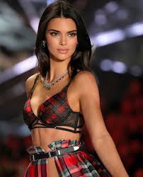 International model kendall jenner, who is better known as a reality star on keeping up with the kardashians, added another credential to her resume when she sashayed down the runway in the 20th victoria's secret fashion show in new york tuesday. 37 Astonishing Kendall Jenner Makeup Ideas For Women That Looks More Beautiful Co Kendall Jenner Makeup Kendall Jenner Modeling Victoria Secret Fashion Show