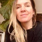 Amber Trivett's Instagram, Twitter & Facebook