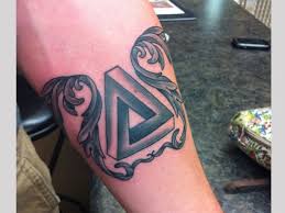 Several theories have been suggested for the meaning of the valknut. Triangle Tattoo Designs 25 Stunning Collections Design Press
