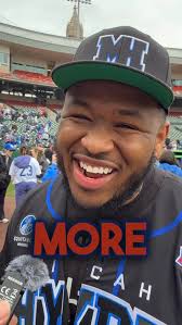 Buffalo Bills DT DeWayne Carter was hitting dingers