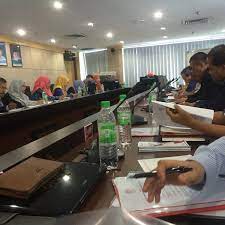 Waktu doa hari ini di johor bahru akan bermula pada 05:39 (matahari terbit) dan selesai di 20:22 (isyak). Photos At Pejabat Mara Negeri Johor Government Building