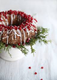 It tastes a little bit like the german christmas fruit cake stollen but for me it tastes even better, because it's a bundt. Pomegranate Topped Apple Cranberry Bundt Cake