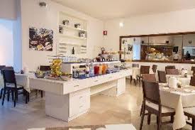 A cavour i bed & breakfast sono la tipologia di alloggio vacanze prevalente. Hotels In Siena