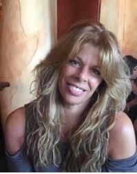 Sorry to inform you of the passing of 1979 JFK Grad Robin Calagna Bombara.  Condolences to all those family and friends that loved her.