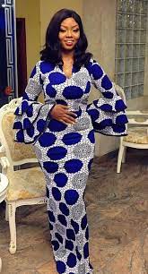 Le plus grand choix de robes africaines au monde. Tissus Pagne Longue Robe Robe Bustier Cape En Tissu Wax Pagne Aqua Par Mboa Wax