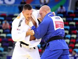 The uzbek threw grol directly on his back during the first action. Henk Grol Redt Het Niet Bij De Zware Jongens Op Zijn Eerste Wk Als Zwaargewicht Trouw