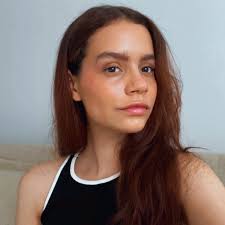 Capas de Livros e Inteligência Artificial: Uma Reflexão