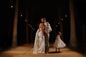 Photo by brett heidebrecht step 1: How To Create Your Wedding Guest List Wedding Planners Advice Citlalli Rico Photography