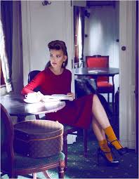 Sezonul cu numărul șapte al emisiunii vine cu mari schimbări, astfel că la masa juraților lângă raluca bădulescu și maurice munteanu va sta și tibi clenci. Semka Semenchenko Is Retro Chic For Harrods Magazine By Tibi Clenci Retro Chic Editorial Fashion Coffee Fashion