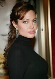 This style loves straight as well as wavy hair, but some girls who did not have straight hair got them done so that they could get this hairstyle in all its glory. 2001 Iconic Hairstyles From The Year You Were Born Livingly