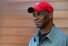 Tutto sul lunghista Bob Beamon e il suo record