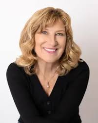 Find Realtors & Real Estate Agents in 65049