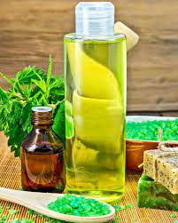 Hier finden sie das grundrezept und abwandlungen für jeden haartyp. Shampoo Selber Machen Rezept Brennnessel Shampoo Fur Normales Haar Shampoo Selber Machen Rezepte Shampoo Selber Machen Naturkosmetik Selber Machen