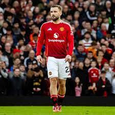 Luke Shaw, una clase magistral esta noche. Directamente culpable de 3  goles, ¿debería tener minutos en el primer equipo? : r/ManchesterUnited