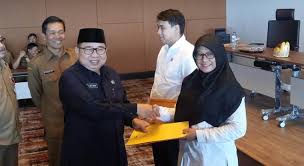 Informasi lebih lanjut dapat didownload pada link berikut download. Pemprov Banten Serahkan Sk Cpns Terbanyak Pengajar