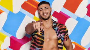 But how tall is the hunky contestant who has rocked the villa? Love Island 2019 Tyson Fury S Brother Among This Season S Line Up Bbc News