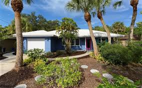 801 Edgemere Ln Sarasota Fl 34242 Zillow Florida Home Zillow Edgemere