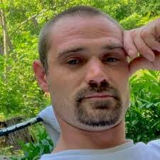 Christie Hodges's Instagram, Twitter & Facebook