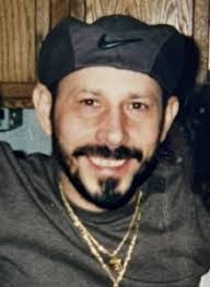 Raul Robles's Instagram, Twitter & Facebook