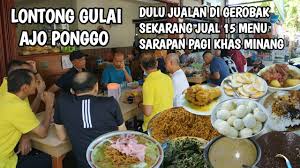 Rasanya begitu lezat dan mengenyangkan. 15 Menu Sarapan Pagi Khas Minang Dijual Disini Lontong Gulai Ajo Ponggo Youtube