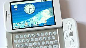 Cu noul lor telefon mobil little learner cei mici vor descoperi universul magic al sunetelor, cifrelor si al jocului de rol. Primul Smartphone Cu Android A Pornit RevoluÈia Telefoanelor Inteligente