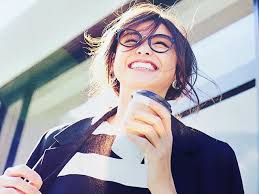 yukina akiyama on instagram あーーこの笑顔 1番スキな人 今日は今からveryの撮影 very見ながらポージングの研究中 雑誌very 滝沢眞規子 様 滝沢眞規子 ファッションスナップ 女性