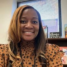 Alexandra Storey's Instagram, Twitter & Facebook