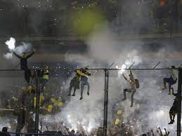 Germany vs netherlands arsenal vs chelsea manchester united vs manchester city real madrid vs barcelona bayern munich vs borussia dortmund brazil vs argentina juventus vs milan olympique marseille vs psg boca juniors vs river plate ajax vs feyenoord. Boca Juniors Vs River Plate What Tv Channel Kick Off Time And How To Watch The Copa Libertadores Final Manchester Evening News