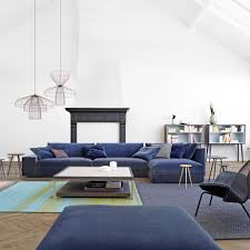 Modern and contemporary sofas like togo and ploum sit amongst the ligne roset sofa collection. Modernes Sofas Ligne Roset Zeitgenossische Mobel