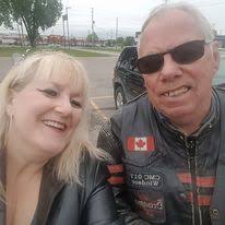 Siblings born in '71 and '78