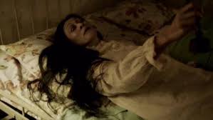 Film ini menceritakan tentang alia yang diperankan oleh jessica mila yang mata. Pengabdi Setan Karya Seram Genius Joko Anwar Wayang Mstar