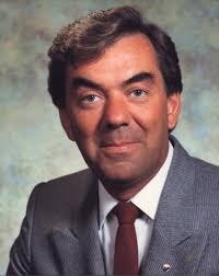 1984-1986 Raymond Dubé