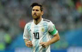 A camisa azul da frança é um dos uniformes de seleção mais vendido no mundo no ano da copa. Confira A Provavel Escalacao Da Argentina Para Encarar A Franca Pela Copa Do Mundo