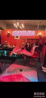 稀缺重磅猎奇极品》顶尖SM露脸女王《晨晨女王》无下限调教男女奴黄金马眼各种花样[99v-2.3GB] | 精选Porn