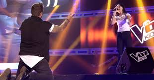 La voz (spanish for the voice) is a mexican singing competition television series broadcast on azteca uno. Flori Alexandra Cutitaru Sings Demi Lovato On Voice Spain Inspiremore