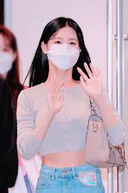 Lovememore On Twitter Fashion Daily Fashion Airport Style