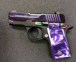 Pin On Girls With Guns
