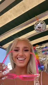 I’ll be vlogging all weekend!! More to come💕 #cartgirl #golflife  #edc-001-000