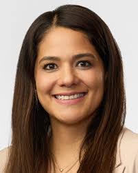 Jennifer Bernardo's Instagram, Twitter & Facebook