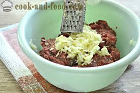 1.280 semplici ricette che potrai preparare a casa tua. Polpette Di Carne Sugosi Con Patate Crude Grattugiate Come Fare Hamburger Da Carne Macinata Con Patate