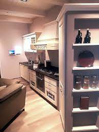 Laura Direttamente Da Un Angolo Del Nostro Store Cucinelubetorino Pinerolo Torino La Cucina Per Chi Ama La Tradizione E La Cura Dei Dettagli Soli Cucine