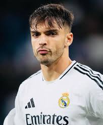 Just another clean sheet by the best young CB in the world 😍🔥🔥 #ZAN