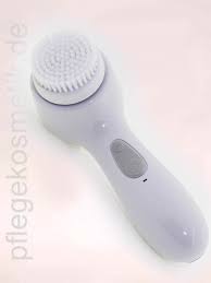 The results below show under ultraviolet light that the skinvigorate cleansing brush side is clearly cleaner. Mary Kay Skinvigorate Sonic Hautpflegesystem Mit Reinigungsburstenaufsatz Hilfsmittel Hautpflege Mary Kay Angebote Pflegekosmetik De Online Shop