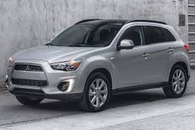 There are 2 engine choices available in the 2015 outlander sport: 2015 Mitsubishi Outlander Sport Review Ratings Edmunds
