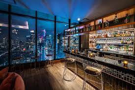 9 Best Rooftop Bars In New York City To Keep You Busy All Summer Best Rooftop Bars New York Hotels Rooftop Bar