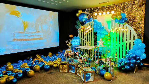 Anniversary Party Venue | Grand Decor | The Binge Town