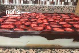 cilekli cikolata soslu kedidili pasta tarifi yemek tarifleri yemek gida