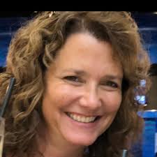 Do you have to decorate your boat to be in the parade?